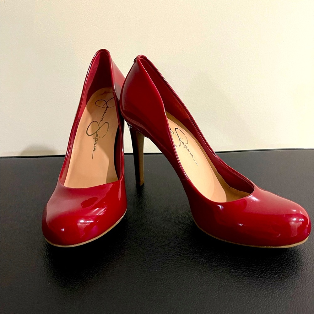 Jessica Simpson heel pumps
